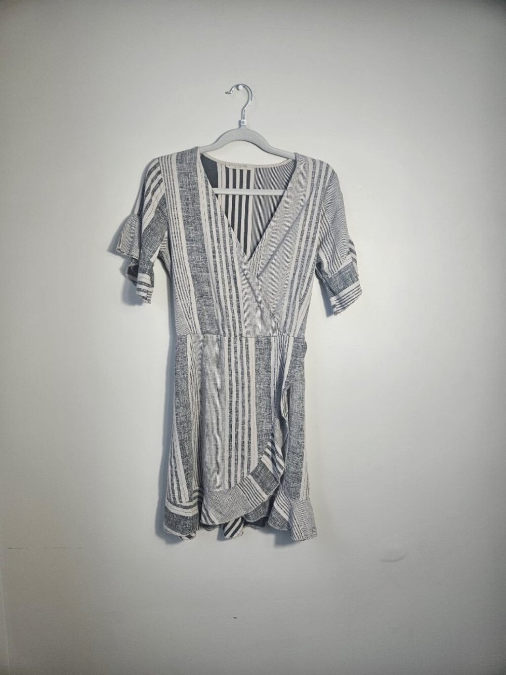 STELLA MARTINI Made in Italy 100% Linen Striped Wrap Dress XS